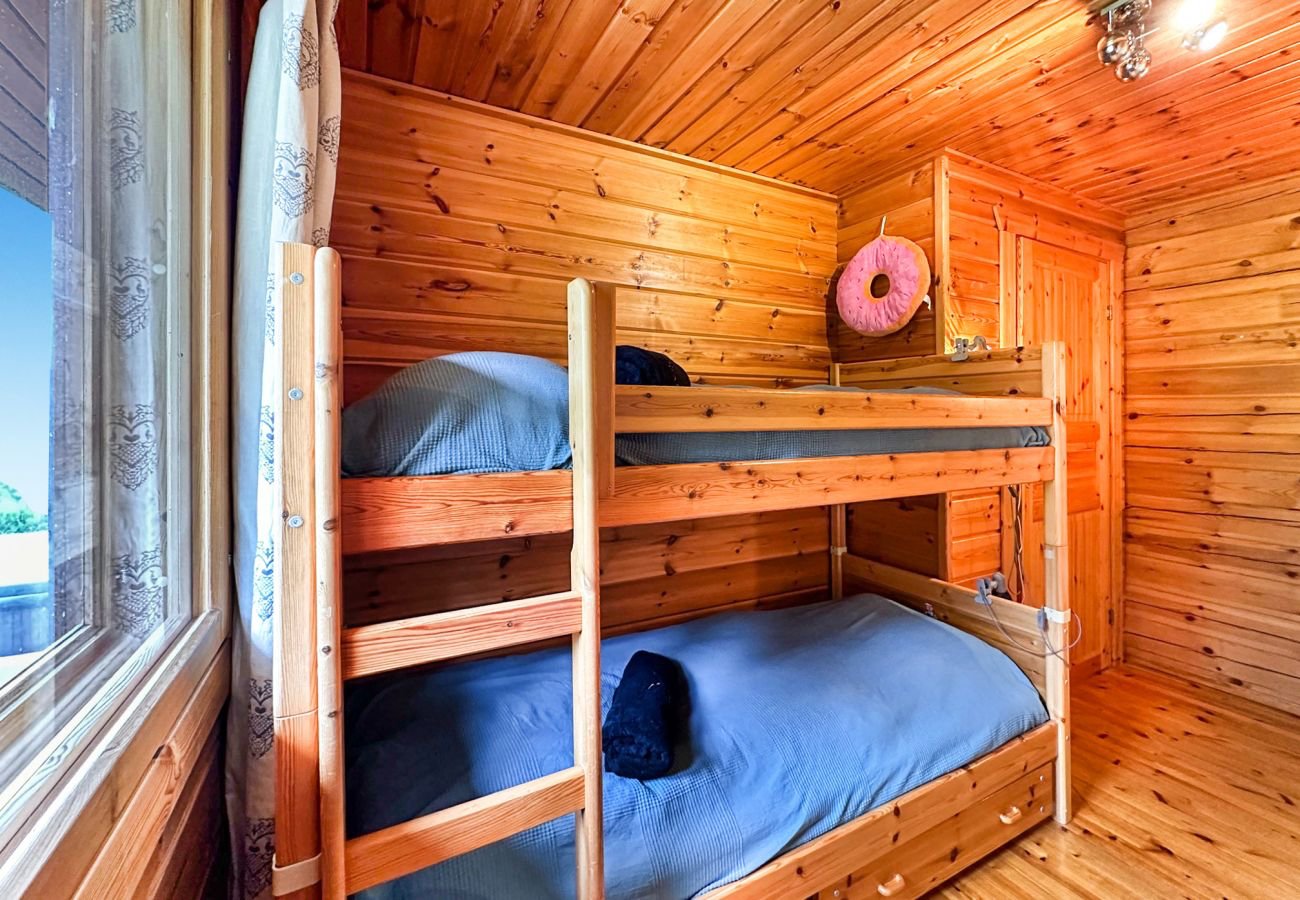 Chambre avec lits superposés