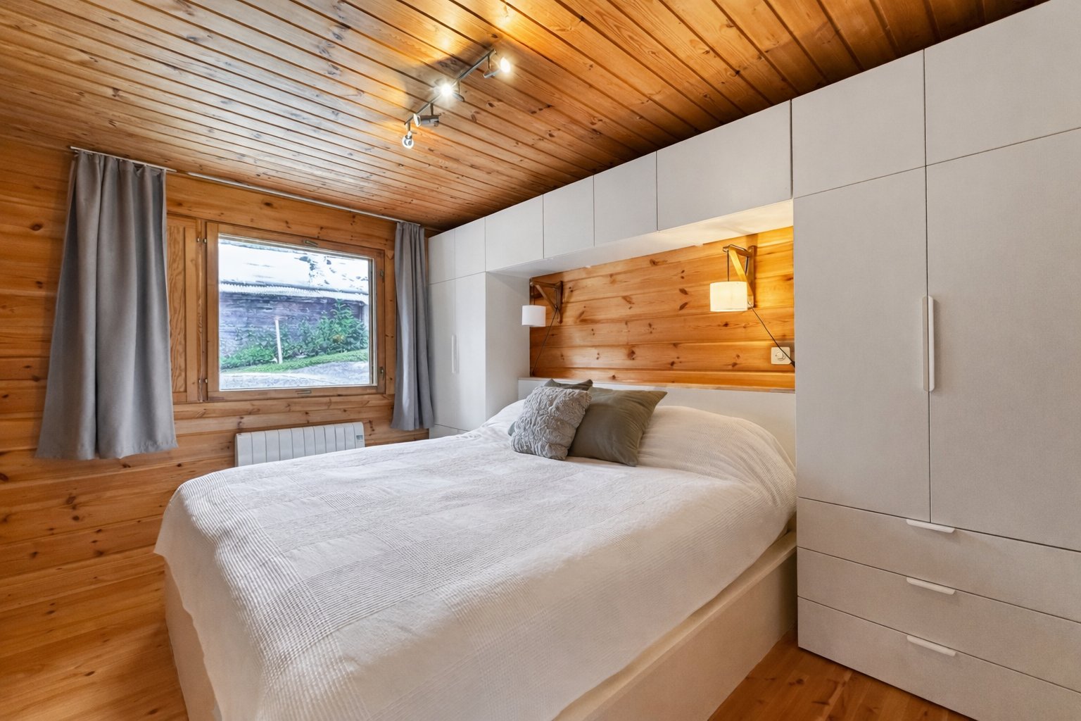 Chambre avec lit king size