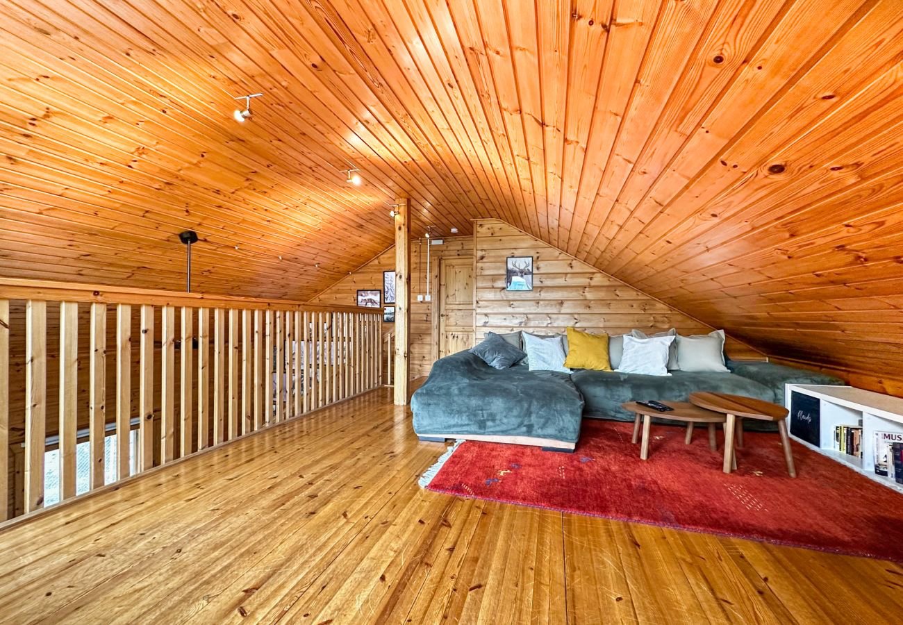 Salon panoramique du Chalet L’Ardoise
